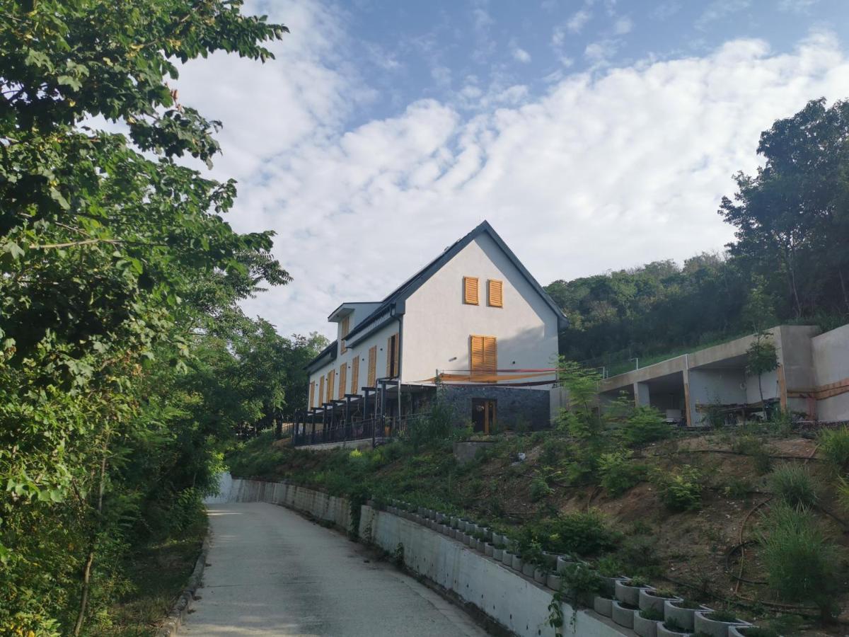 Illaberek Turistaház Sukoró Esterno foto