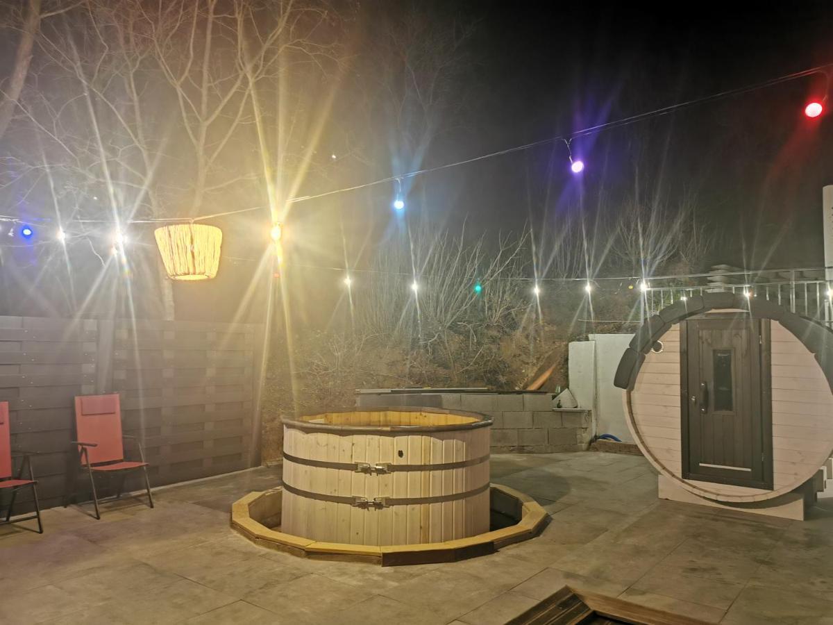 Illaberek Turistaház Sukoró Esterno foto