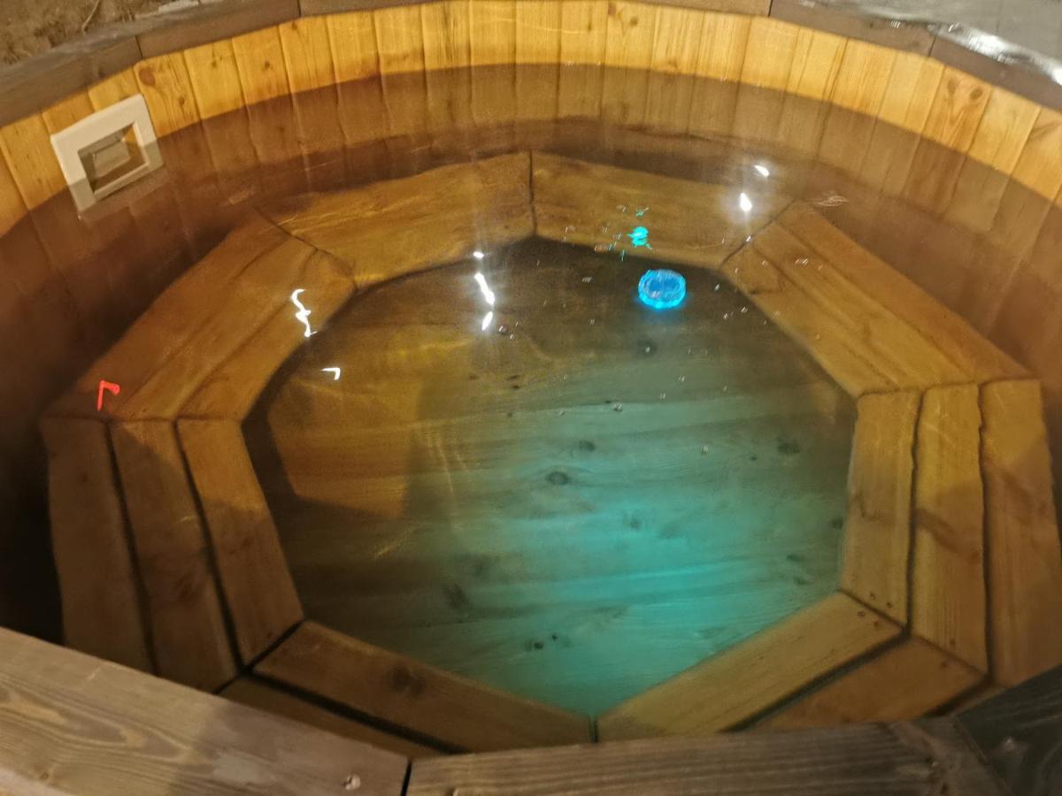Illaberek Turistaház Sukoró Esterno foto